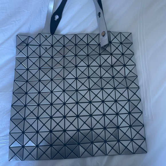Bao Bao Issey Miyake Silver Handbag - Picture 2 of 4